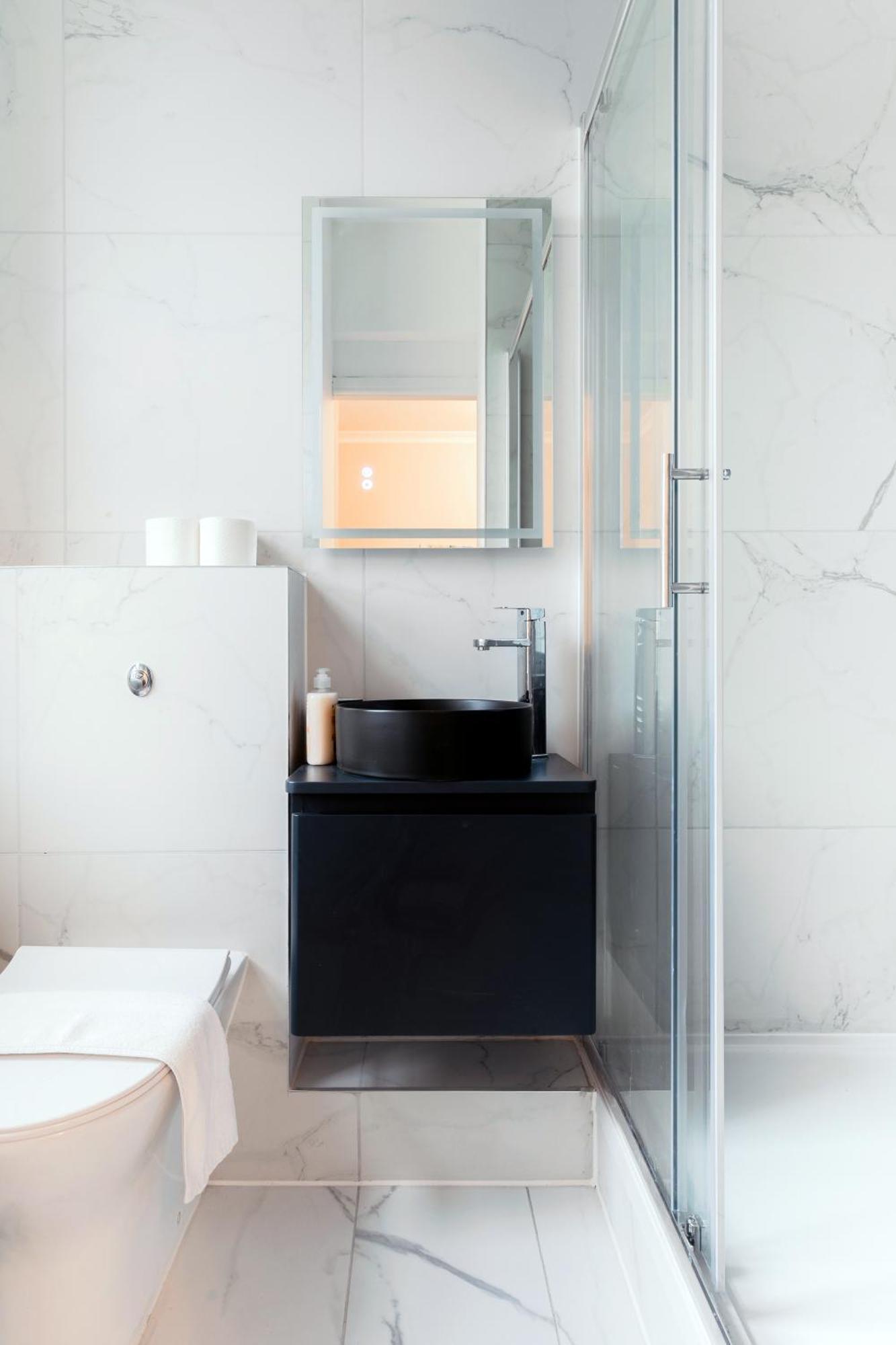 Bright Apartments Near Marble Arch And Hyde Park لندن الغرفة الصورة