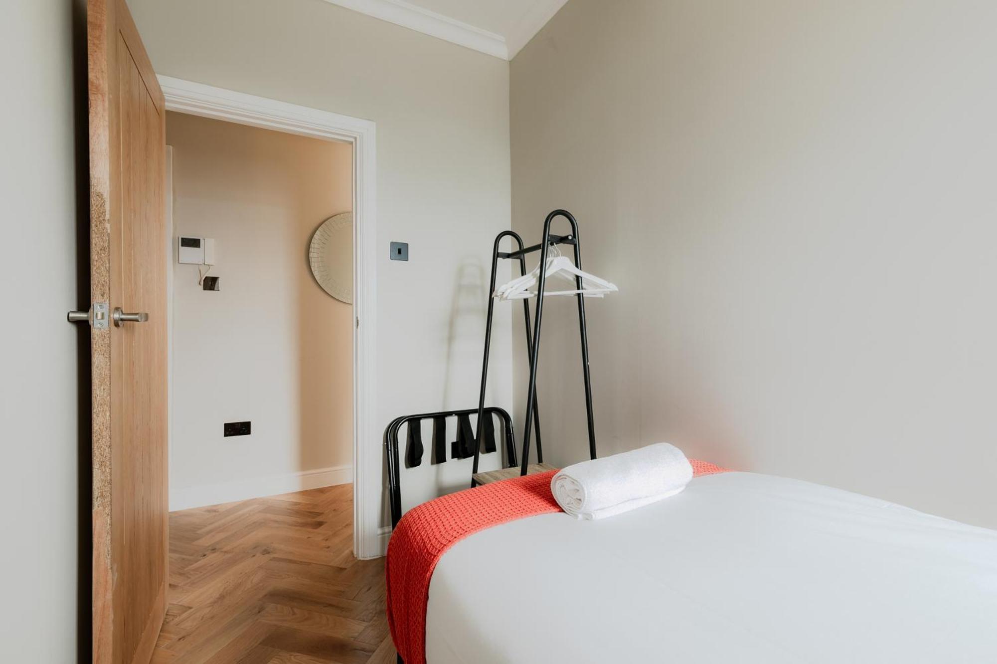 Bright Apartments Near Marble Arch And Hyde Park لندن الغرفة الصورة
